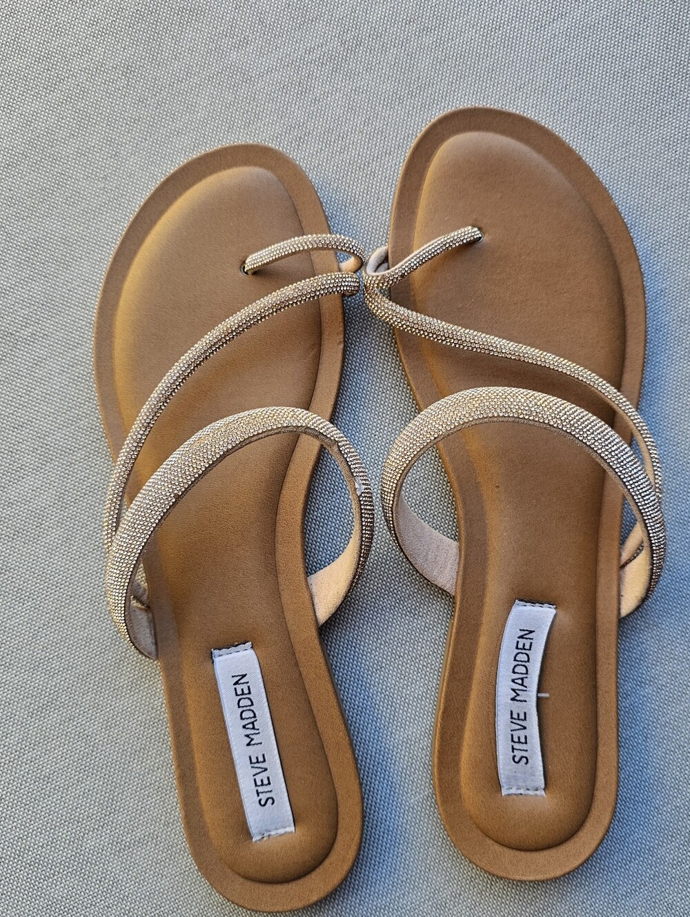 Steve Madden Rhinestone Strappy Sandals Women’s Size 10 Gold Flat Sandals